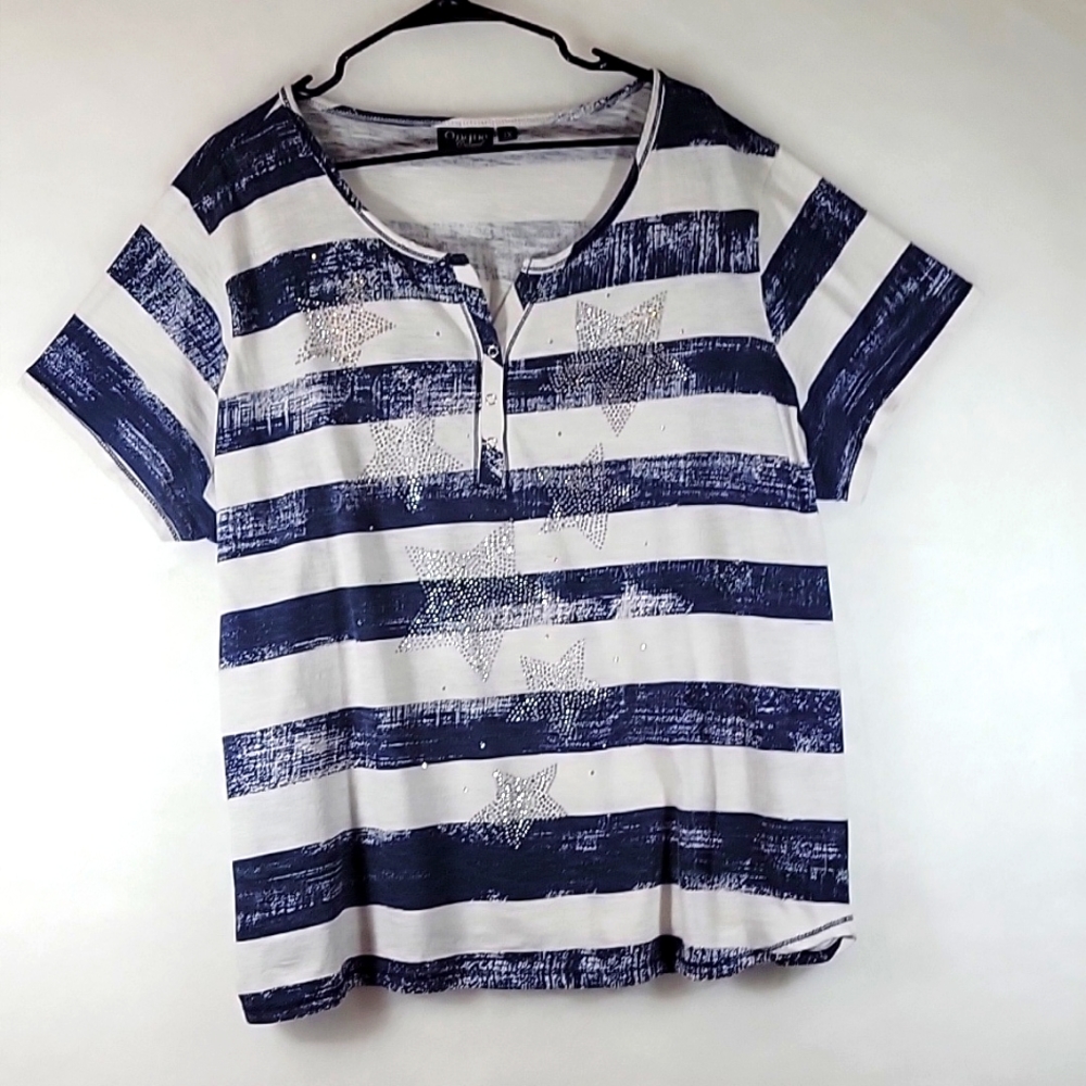 Onque Casual Rinestone Stars and Stripes Top Size 3X